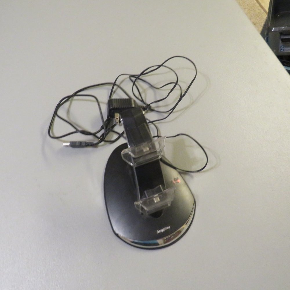 Energizer PS2 Controller Charger System - Picture 4 of 5